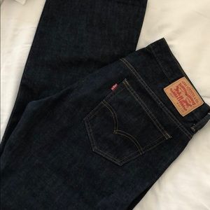 Brand new (no tags) Levi 569 (34x34)